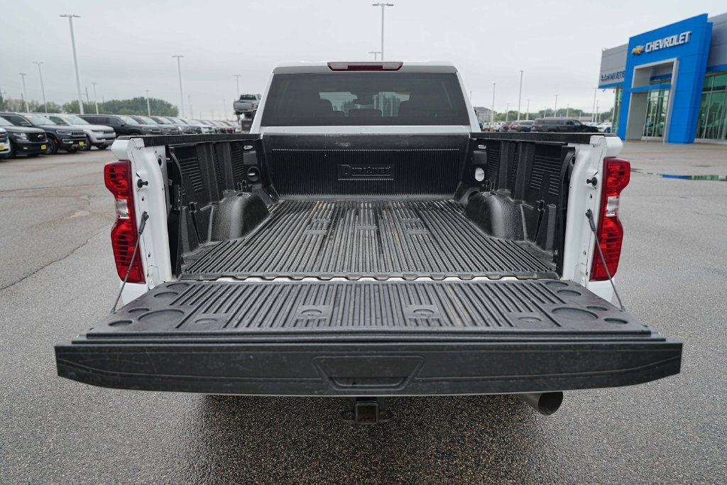 Used 2025 Chevrolet Silverado 2500 LT w/ Convenience Package AWD/4WD image 15