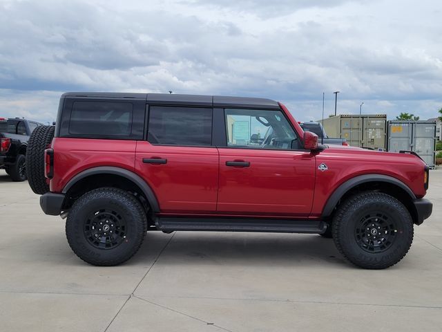 New 2026 Ford Bronco Outer Banks w/ Sasquatch Package AWD/4WD image 2