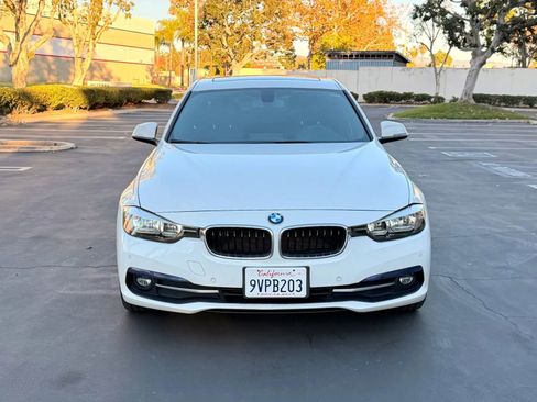 Used 2017 BMW 320i Sedan image 8