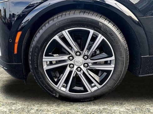 Certified 2024 Cadillac Lyriq Luxury image 33