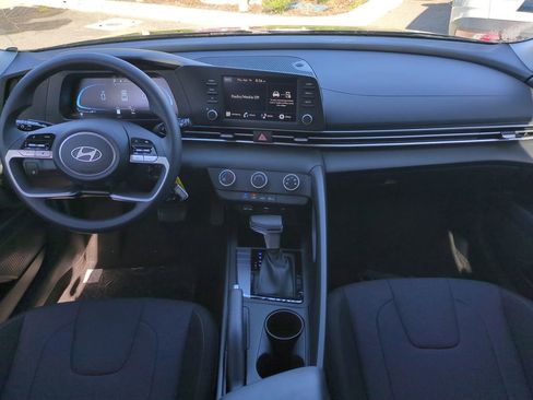 New 2026 Hyundai Elantra SE FWD image 16