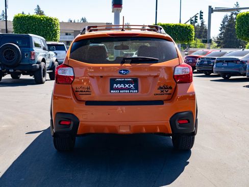 Used 2014 Subaru Crosstrek 2.0i Limited w/ Popular Package #2 AWD/4WD image 12
