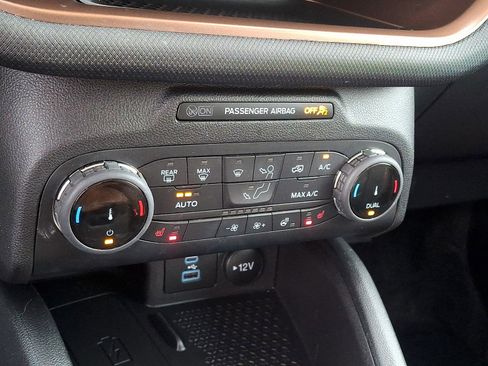 Certified 2022 Ford Bronco Sport Outer Banks w/ Tech Package image 14