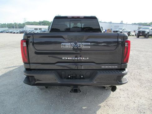 New 2026 GMC Sierra 2500 Denali Ultimate AWD/4WD image 6
