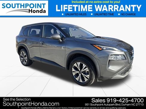 Used 2022 Nissan Rogue SV image 1