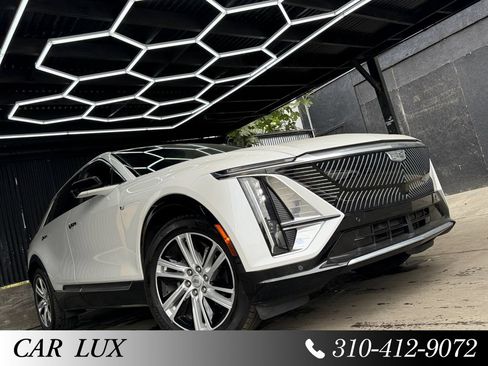 Used 2024 Cadillac Lyriq Tech RWD image 38