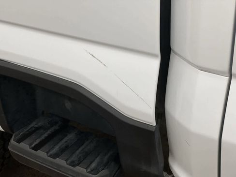 Used 2024 Ford F350 XLT image 32