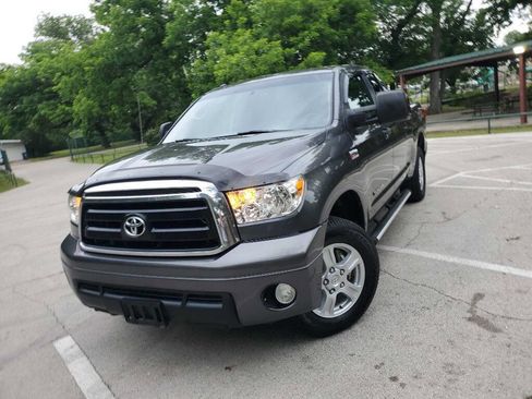 Used 2011 Toyota Tundra 4x4 Double Cab image 2
