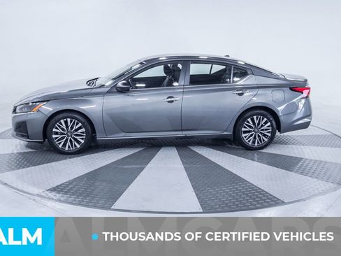 Used 2025 Nissan Altima 2.5 SV FWD image 4