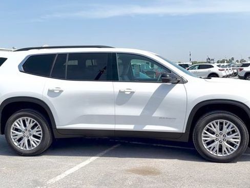 New 2026 GMC Acadia Elevation w/ Elevation Premium Package FWD image 4
