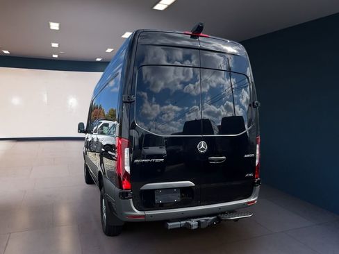 New 2025 Mercedes-Benz Sprinter 2500 image 2