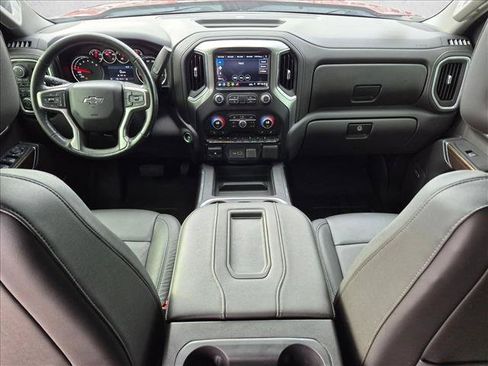 Used 2019 Chevrolet Silverado 1500 LT Trail Boss AWD/4WD image 18