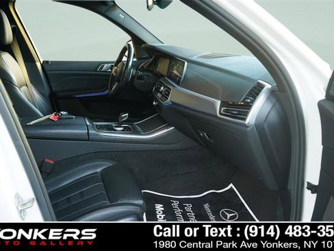 Used 2021 BMW X5 xDrive40i w/ M Sport Package image 41