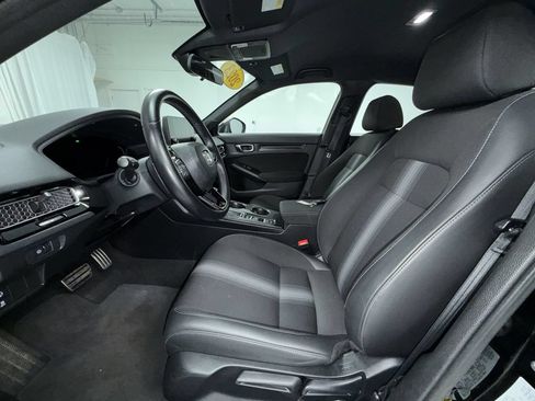 Used 2023 Honda Civic Sport image 12