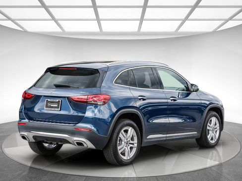 Used 2023 Mercedes-Benz GLA 250 4MATIC image 4