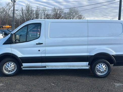 Certified 2023 Ford Transit 250 Low Roof AWD w/ Exterior Upgrade Package image 6