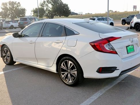 Used 2017 Honda Civic EX-L image 8
