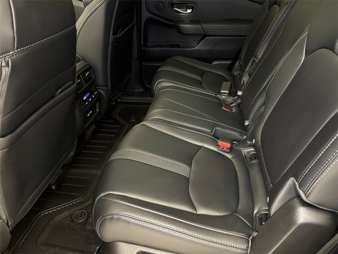 New 2025 Honda Pilot Touring image 20