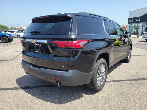 Used 2022 Chevrolet Traverse LT FWD image 4