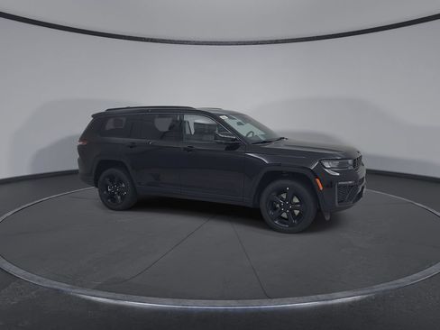 New 2026 Jeep Grand Cherokee L Limited w/ Limited Altitude Package AWD/4WD image 2