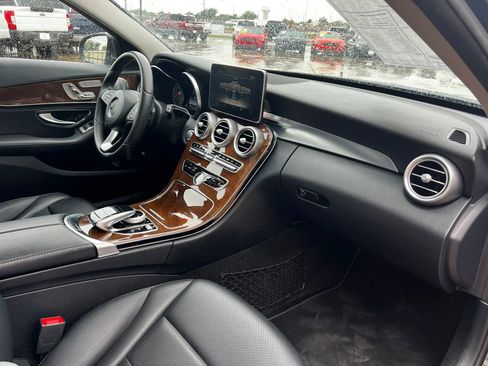 Used 2015 Mercedes-Benz C 300 4MATIC Sedan w/ Multimedia Package image 20