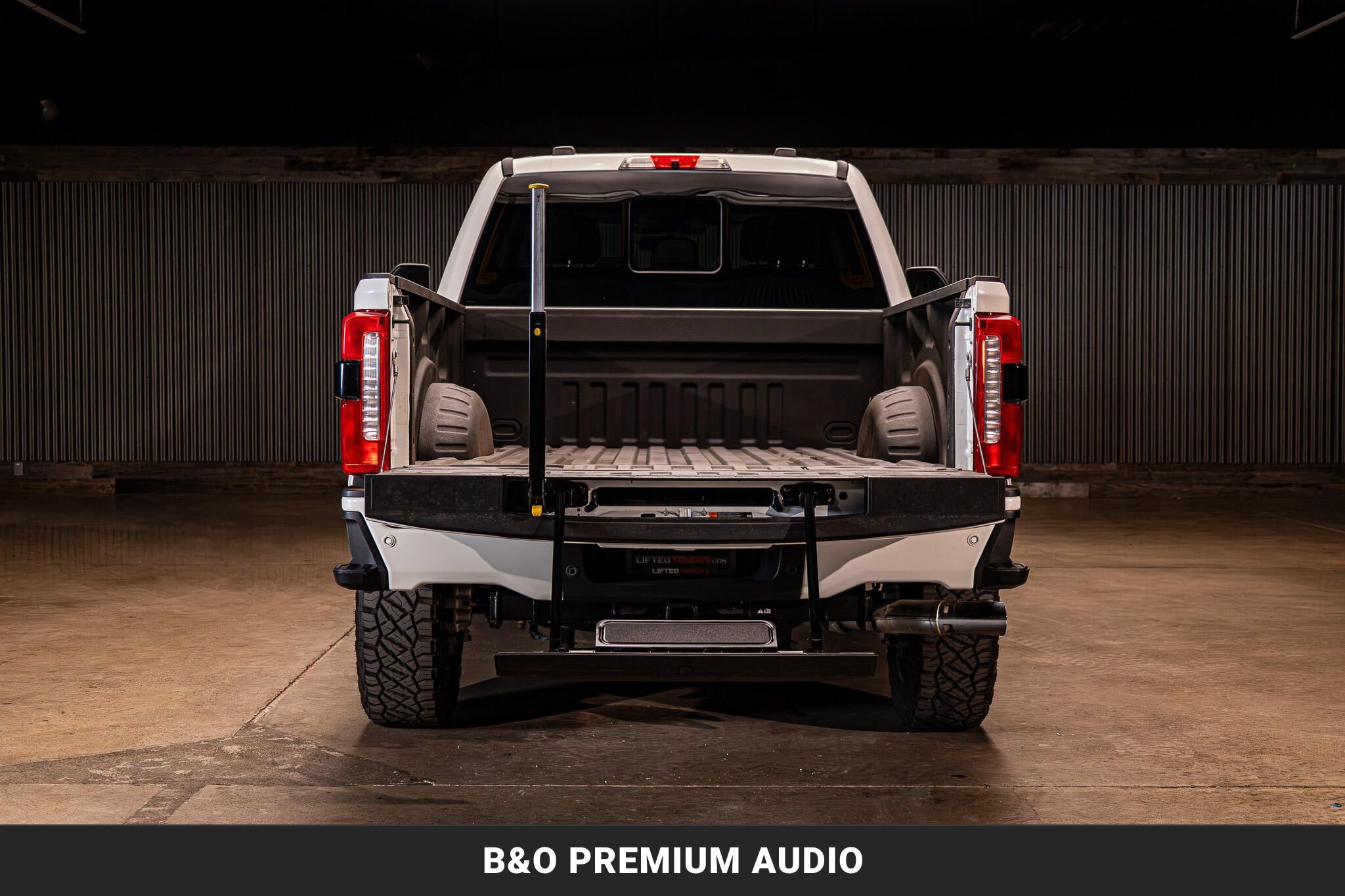 Used 2024 Ford F250 Lariat w/ Lariat Ultimate Package AWD/4WD image 8