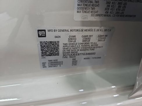 New 2026 GMC Sierra 1500 AT4 w/ AT4 Premium Package AWD/4WD image 38