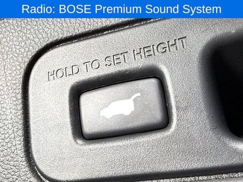 Used 2024 Honda Pilot Touring image 16