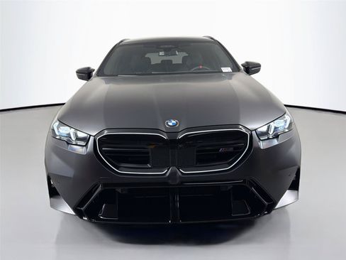 New 2027 BMW M5 Touring AWD/4WD image 2