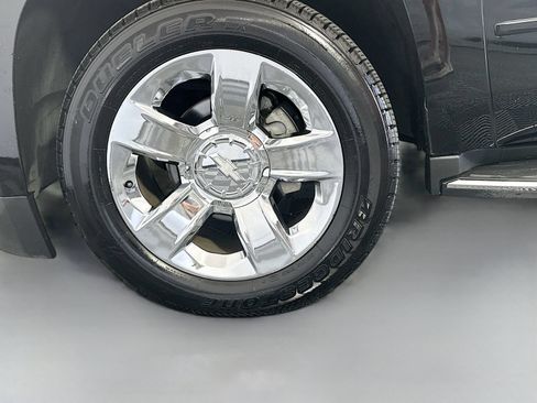 Used 2018 Chevrolet Tahoe Premier AWD/4WD image 34