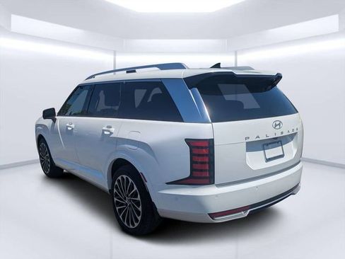 Used 2026 Hyundai Palisade Calligraphy FWD image 5