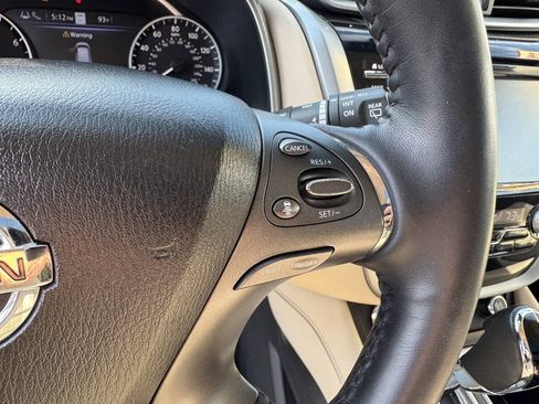Used 2020 Nissan Murano Platinum FWD image 17