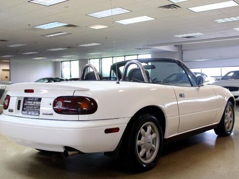 Used 1990 MAZDA MX-5 Miata image 6