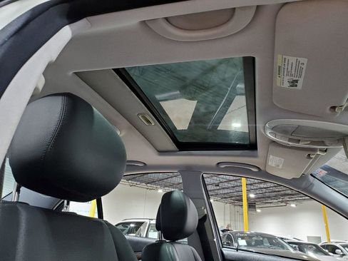 Used 2008 Mercedes-Benz E 350 Sedan image 17