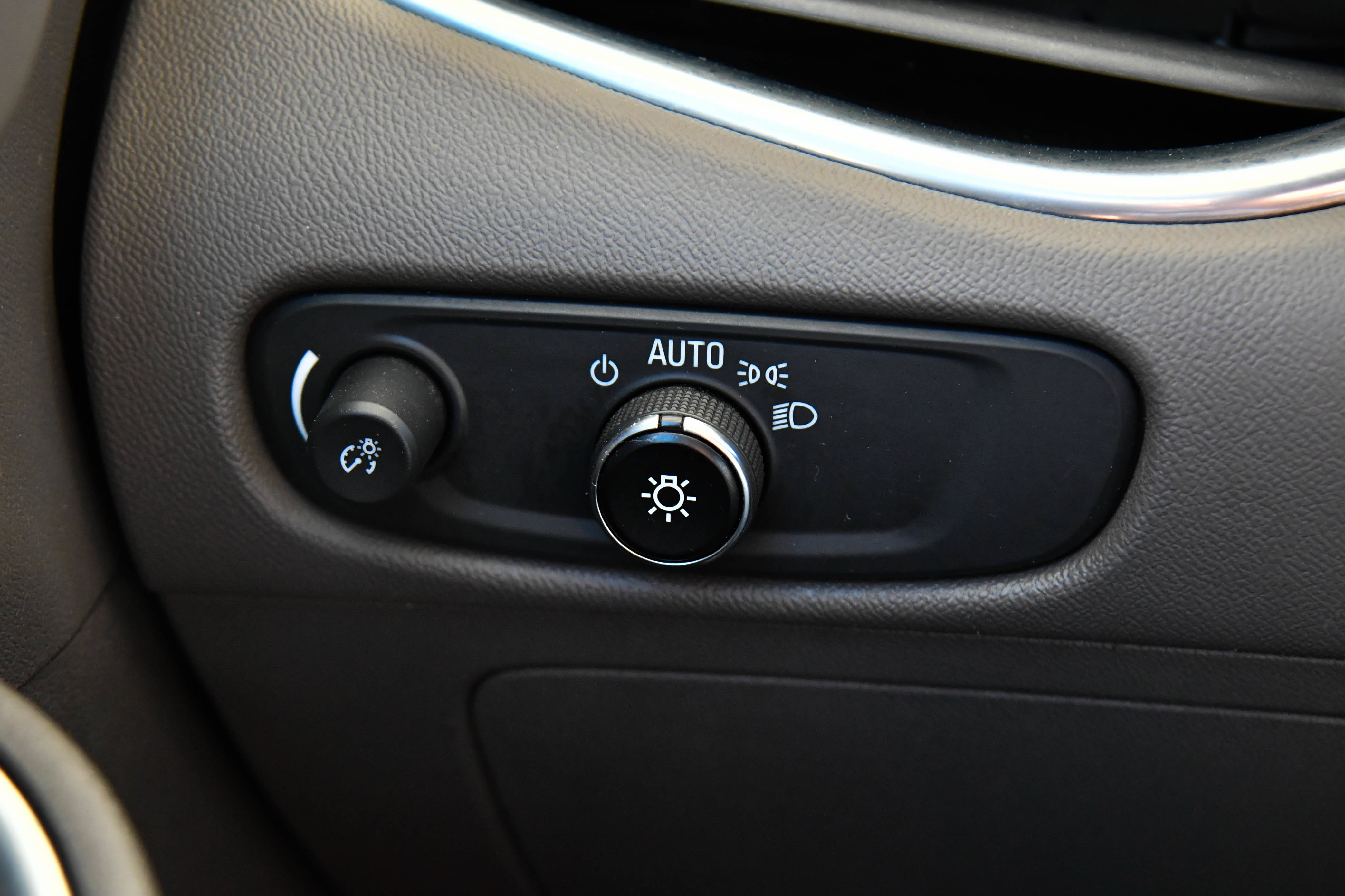 Used 2021 Chevrolet Malibu LT FWD image 30