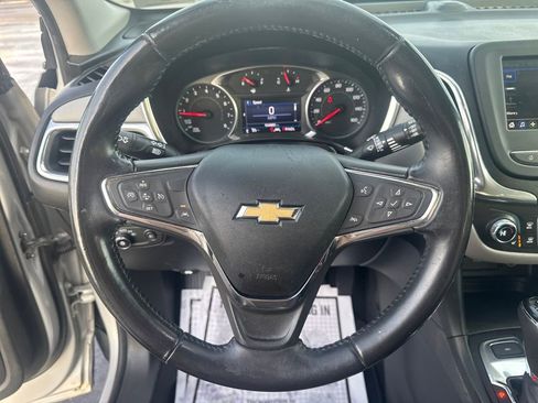 Used 2020 Chevrolet Equinox LT w/ Driver Convenience Package image 33