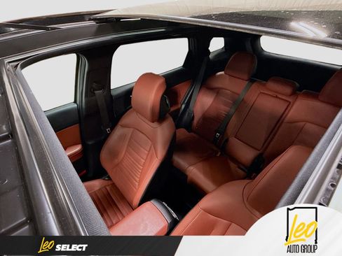 Used 2025 Kia Sportage SX image 23