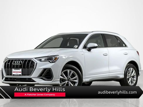 Used 2023 Audi Q3 2.0T Premium w/ Convenience Package AWD/4WD image 1