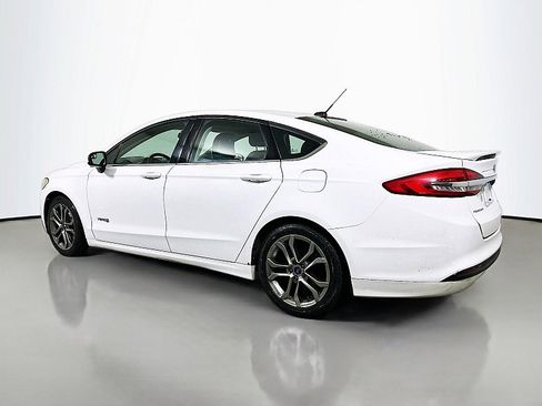 Used 2017 Ford Fusion SE w/ Equipment Group 601A image 5