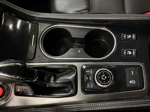 Used 2019 Nissan Maxima 3.5 SV w/ Floor Mat Group FWD image 12
