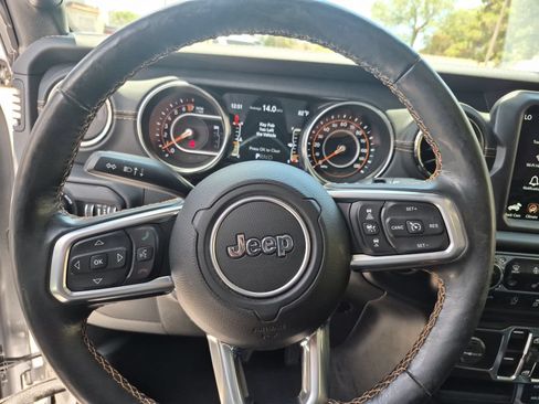 Used 2021 Jeep Wrangler Unlimited Sahara AWD/4WD image 14