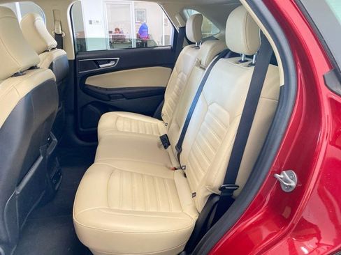 Certified 2022 Ford Edge SEL w/ Convenience Package AWD/4WD image 11