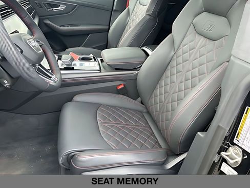 New 2026 Audi SQ8 Prestige image 25