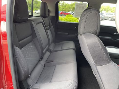 Used 2025 Nissan Frontier SV AWD/4WD image 33