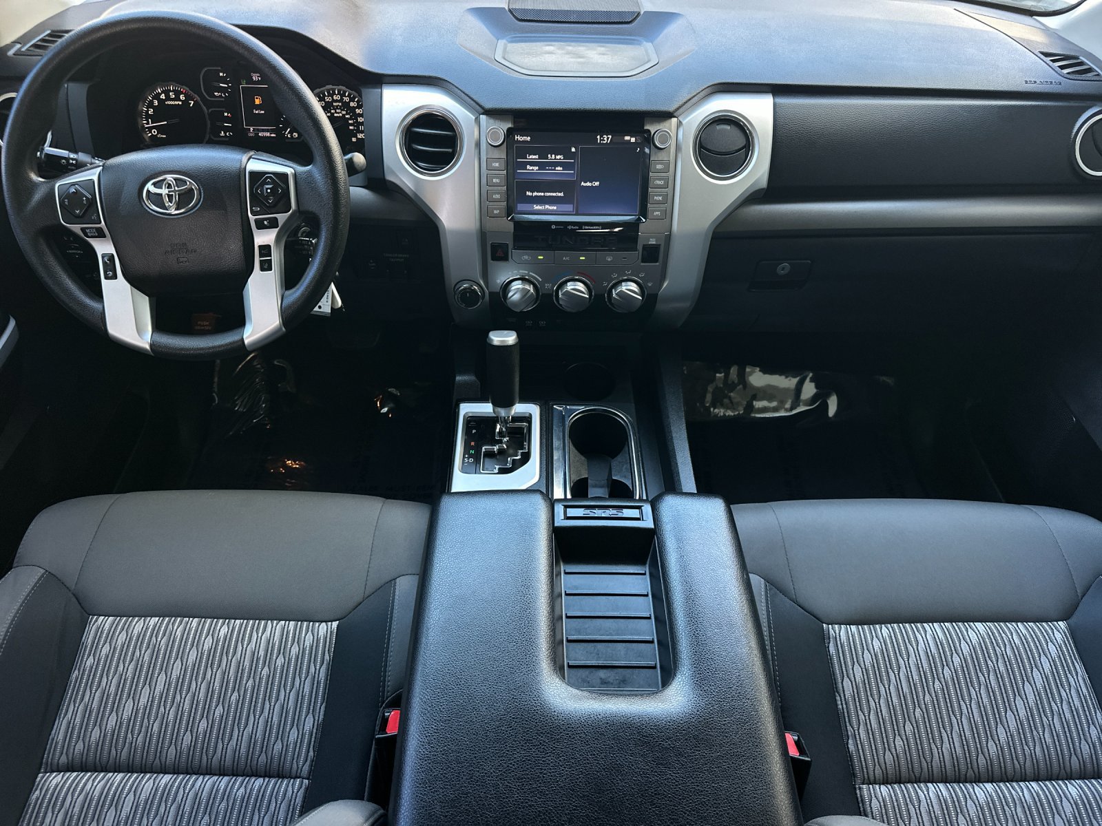 Used 2021 Toyota Tundra SR5 w/ SR5 Upgrade Package AWD/4WD image 12