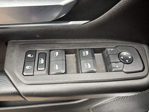 Used 2025 RAM 1500 Big Horn image 13