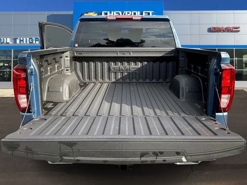 New 2026 GMC Sierra 1500 Elevation image 19