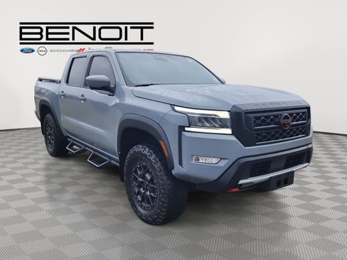 Used 2023 Nissan Frontier PRO-4X w/ Pro-4X Premium Package image 3