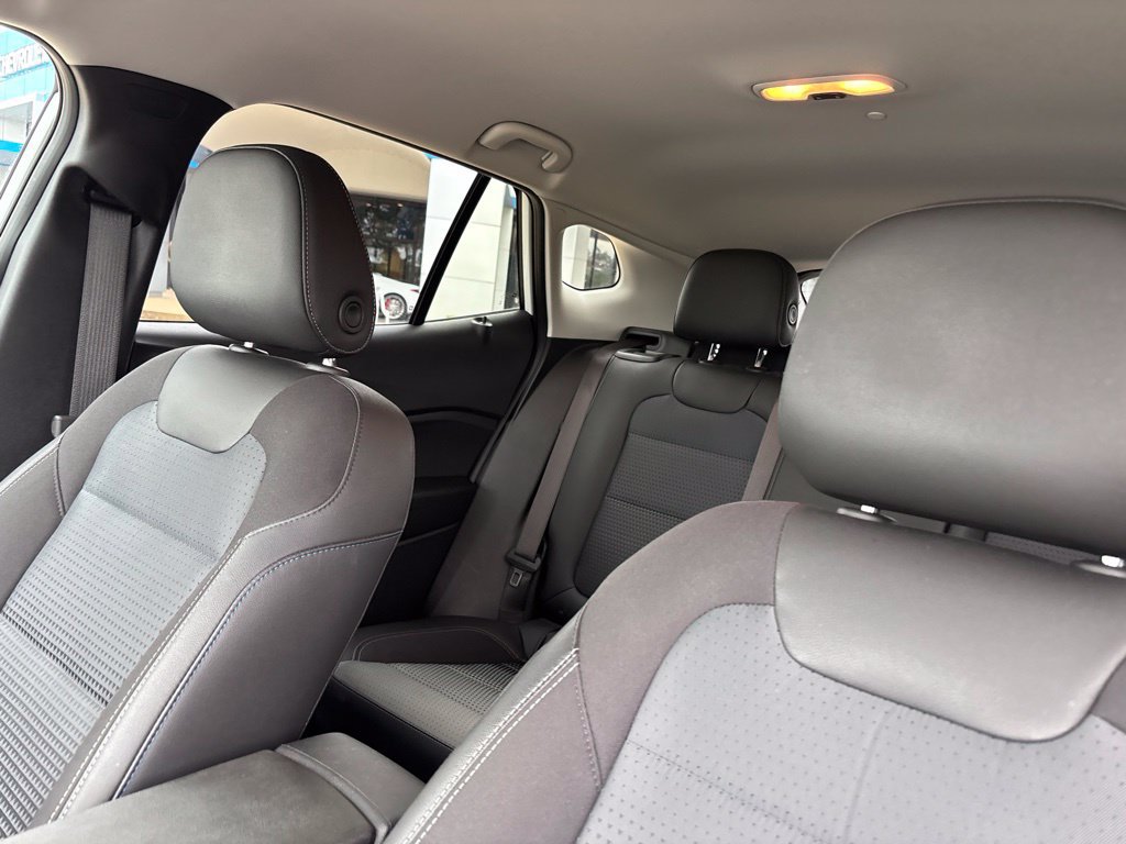 Used 2026 Chevrolet Trax LT FWD image 12