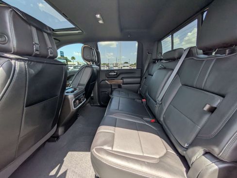 Used 2023 Chevrolet Silverado 3500 High Country AWD/4WD image 17